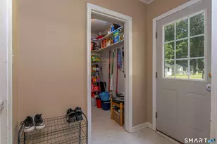 106 Mcdermott Cir, Hamden, CT 06514 - Photo 17