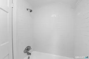 19 Armory St, Hamden, CT 06517 - Photo 23