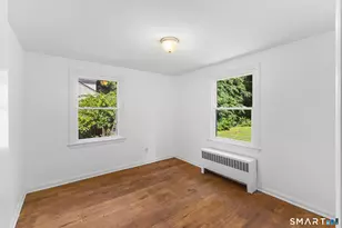 19 Armory St, Hamden, CT 06517 - Photo 13