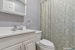 28 Van Horn Dr, East Haven, CT 06512 - Photo 9