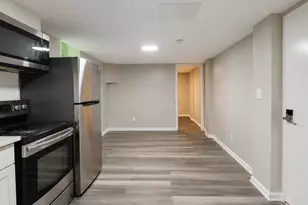 3 -17 Curve St, Branford, CT 06405 - Photo 5