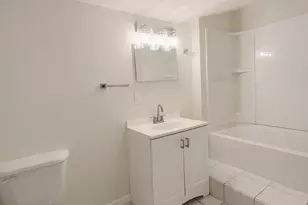 3 -17 Curve St, Branford, CT 06405 - Photo 3