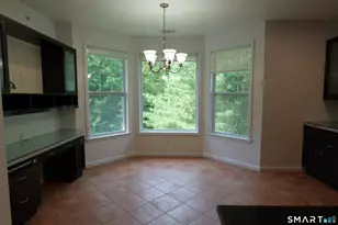 76 Suzie Dr, Newtown, CT 06470 - Photo 7