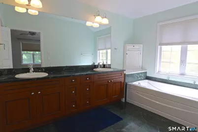 76 Suzie Drive #76, Newtown, CT 06470 - Photo 15