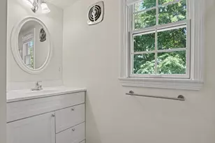 10 Elizabeth St, Newtown, CT 06470 - Photo 23