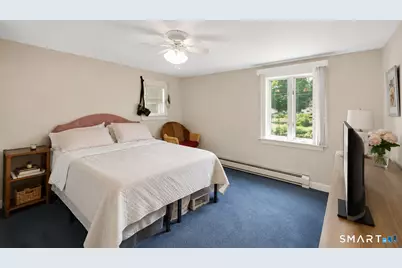 33 Chambers Street, Manchester, CT 06042 - Photo 17