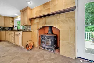 33 Chambers St, Manchester, CT 06042 - Photo 7