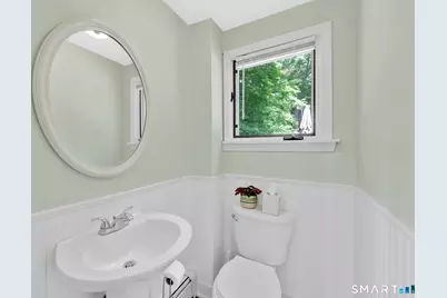33 Chambers Street, Manchester, CT 06042 - Photo 13