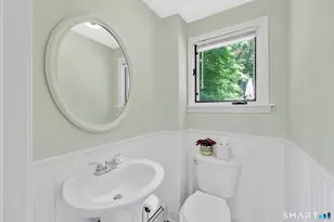 33 Chambers St, Manchester, CT 06042 - Photo 13