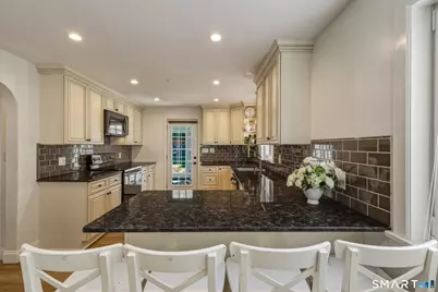 37 Cawley Street, Bristol, CT 06010 - Photo 9