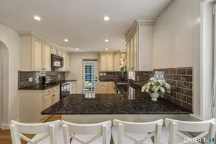 37 Cawley St, Bristol, CT 06010 - Photo 9