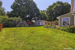 37 Cawley St, Bristol, CT 06010 - Photo 7