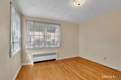 64 Bretton Road, Manchester, CT 06042 - Photo 15