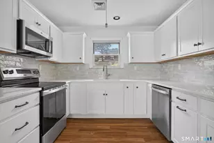 272 Elm St, Groton, CT 06340 - Photo 3