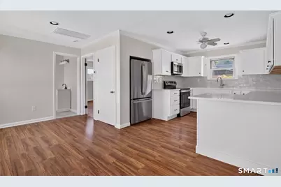272 Elm Street #Upstairs Apartment, Groton, CT 06340 - Photo 11
