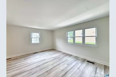 10 Harvann Road, Norwalk, CT 06850 - Photo 7