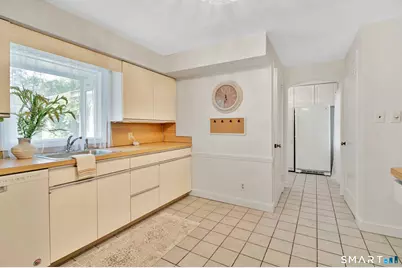 41 Sequin Road, West Hartford, CT 06117 - Photo 17