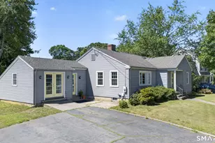 74 Palmer St, Stonington, CT 06379 - Photo 9