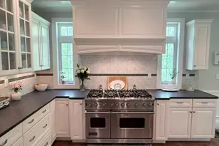 96 Empress Dr, Southington, CT 06489 - Photo 3