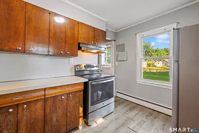 108 Bedford Avenue, East Hartford, CT 06118 - Photo 9