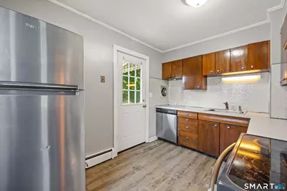108 Bedford Avenue, East Hartford, CT 06118 - Photo 7