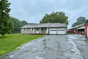 995 N Farms Rd, Wallingford, CT 06492 - Photo 5