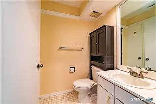 140 Woodvale Dr, Southbury, CT 06488 - Photo 21