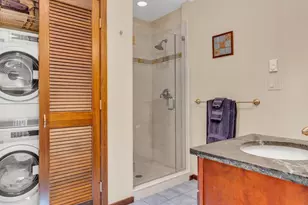 70 Hoadley Creek Cir, Guilford, CT 06437 - Photo 23