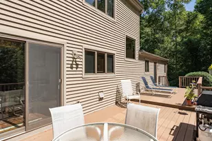 70 Hoadley Creek Cir, Guilford, CT 06437 - Photo 15