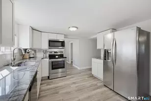 31 Ann St, East Haven, CT 06512 - Photo 13