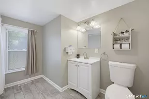 31 Ann St, East Haven, CT 06512 - Photo 23