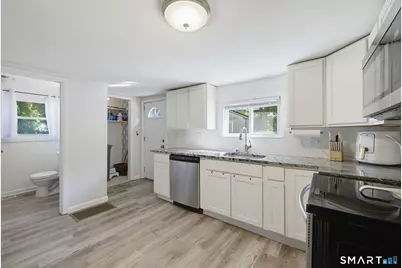 31 Ann Street, East Haven, CT 06512 - Photo 13