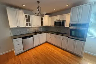 463 Cove Rd, Stamford, CT 06902 - Photo 3