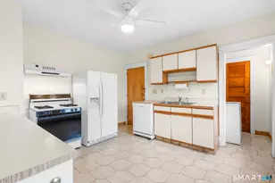 290-292 Grandview Terrace, Hartford, CT 06114 - Photo 21