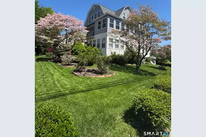290-292 Grandview Terrace, Hartford, CT 06114 - Photo 1