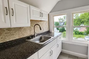 3 -17 Curve St, Branford, CT 06405 - Photo 3