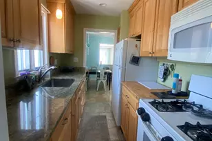 812 E Broadway, Milford, CT 06460 - Photo 25