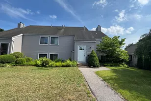 74 Hollister Way S, Glastonbury, CT 06033 - Photo 1
