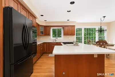 6 Valley Court, Bethel, CT 06801 - Photo 11