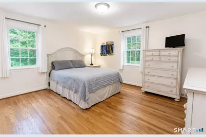 8 Lawton Drive, Simsbury, CT 06070 - Photo 15