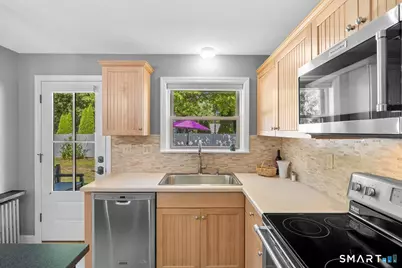 10 West View Road, Old Saybrook, CT 06475 - Photo 23