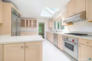 79 Janes Ln, Stamford, CT 06903 - Photo 13