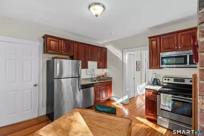 139 Girard Avenue #Floor 2, Hartford, CT 06105 - Photo 17