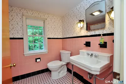 220 Arch Road, Avon, CT 06001 - Photo 23