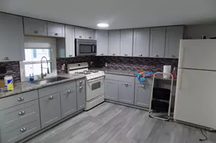 7 Andrews St, Bristol, CT 06010 - Photo 3