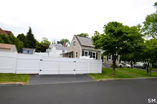 430 Berkeley Rd, Fairfield, CT 06825 - Photo 35