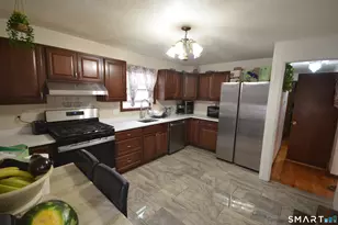 430 Berkeley Rd, Fairfield, CT 06825 - Photo 7