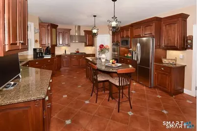 5 Biltmore Court, Avon, CT 06001 - Photo 7