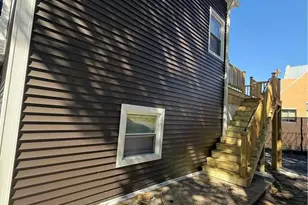 17 Davis St, New Haven, CT 06515 - Photo 3