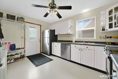 10 Summer Street, Enfield, CT 06082 - Photo 5
